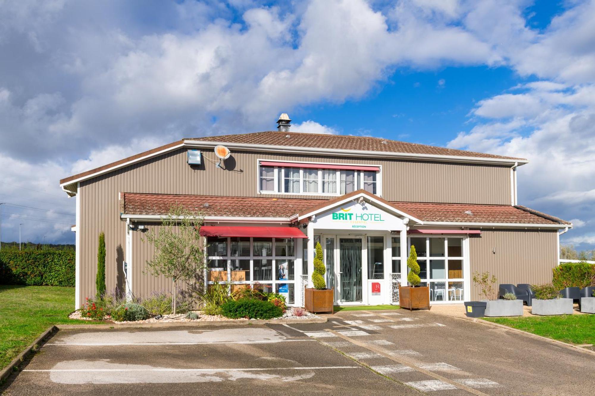 Brit Hotel Macon Nord Autoroute Du Soleil エクステリア 写真