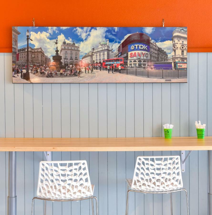 Brit Hotel Macon Nord Autoroute Du Soleil エクステリア 写真